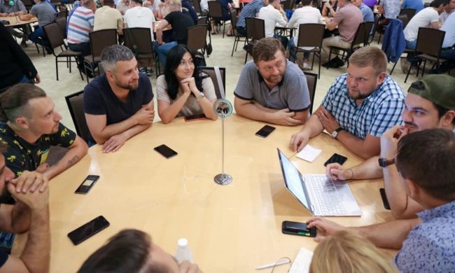 Введут понятияе "ненормированного рабочего дня" и "принудительного труда": украинцы будут работать по-новому