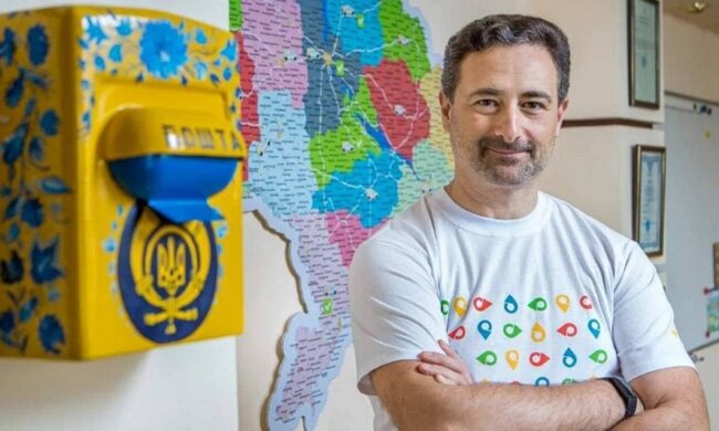 Голова "Укрпошти" Ігор Смілянський вибачився за зарплати в тисячу доларів у листонош: помилочка вийшла