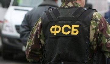 Не впізнали: ФСБ і військові влаштували розбірки в Криму