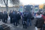 Львовяне шинами и блокпостами отгородились от украинцев, прибывших из Уханя, - "коронавирус не пройдет"
