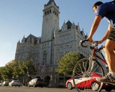 Під боком у Трампа затримали озброєного лікаря