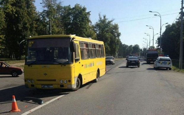 Автобус с детьми попал в жуткое ДТП под Харьковом