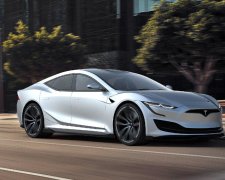 Илон Маск научил Tesla уважать другие автомобили