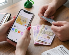 Денежные переводы. Фото: сгенерированное ИИ