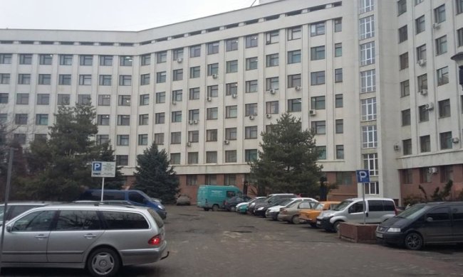 Автопарк івано-франківських депутатів розпродадуть на аукціоні