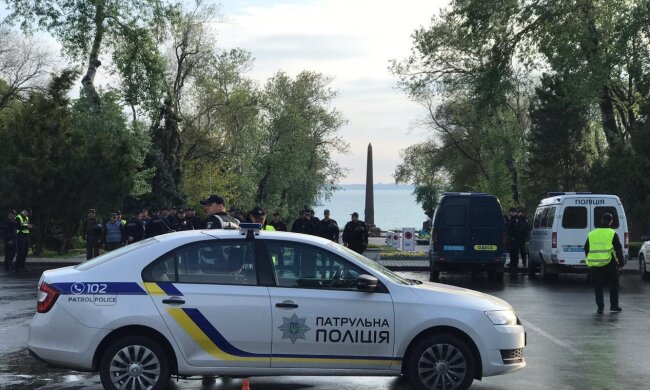 Грызли сырую картошку и ночевали на лавочках: в Одессе нашли семерых замерзших детей