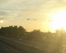 На небі Англії з'явились два сонця