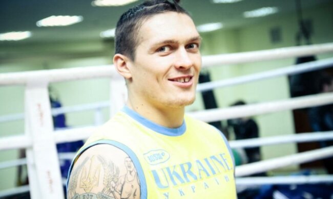 Усик має намір перевершити рекорд легендарного Холіфілда