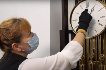 Переход на "зимнее" и "летнее" время, скриншот: Youtube