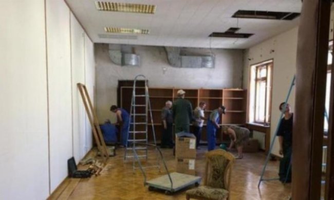 Саакашвили будет работать в прозрачном кабинете (фото)