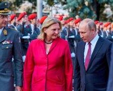 Весілля в Австрії: Путін не зрадив своїй мерзенній звичці