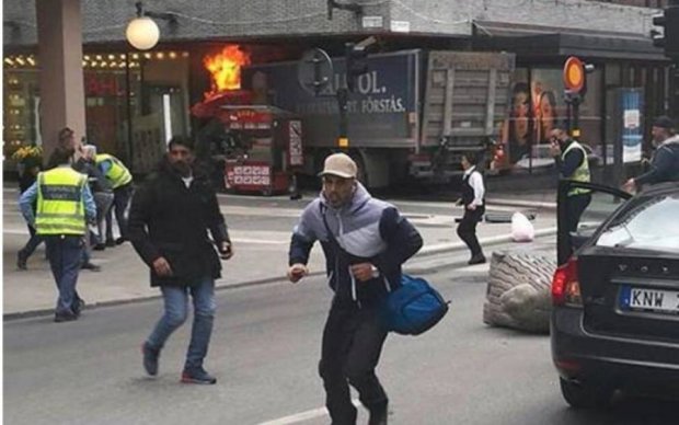 В Швеции на многолюдной улице открыли огонь: есть жертвы