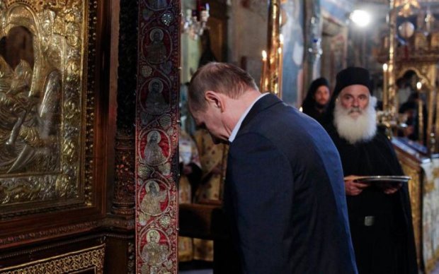 Не відмолити гріхи: Путін зазіхнув на святі мощі