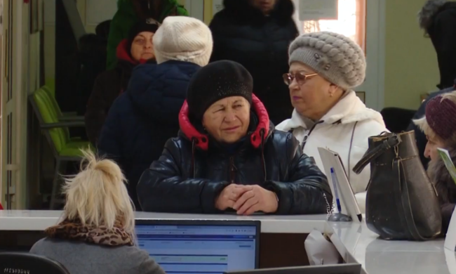 Пенсіонери. Фото: скрін youtube