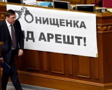 Конфликт Луценко с Довгим: старые обиды или законные основания