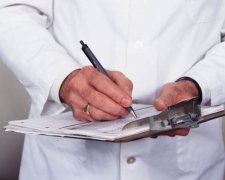 Головних лікарів контролюватимуть наглядові органи