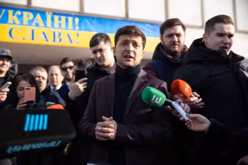 Головне за ніч: все про Зеленського, безкоштовні ліки та скандал з Укрпоштою