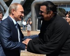 Фанат Путина Стивен Сигал стал гражданином Сербии