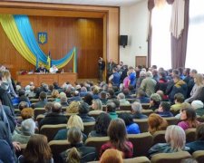 Сепаратистський скандал: депутати з-під Києва вшанували окупантів