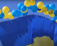 Привітання із Днем прапора Україна 2020: вірші, скрін - YouTube