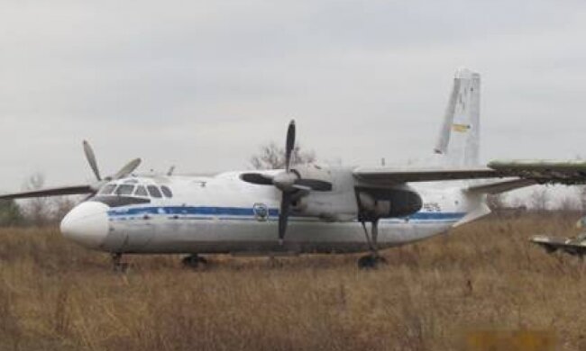 Коммерсанты пытались присвоить самолеты и взлетную полосу запорожского аэродрома