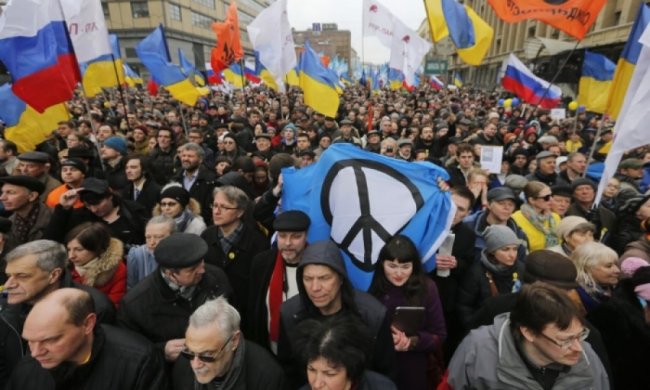 Россияне заметили, что воюют, - опрос