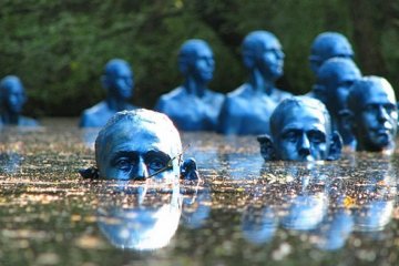 Унікальна інсталяція в парку Франції нагадує про потепління (фото)