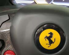 Салон Ferrari