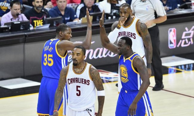 НБА: Голден Стейт вирвав виїзну перемогу над Клівлендом