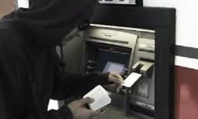 Вор перечислил часть украденных денег больным детям