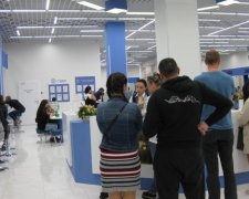 Оформити біометрику: українці різко зникли з черг