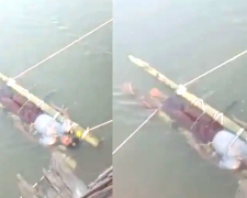 хлопчика погрузили у річку після укусу змії