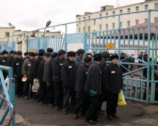 Особо опасные преступники сбежали из украинской колонии