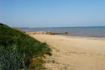Азовское море съедает пляжи, популярный курорт на пороге Апокалипсиса: прощай, отдых
