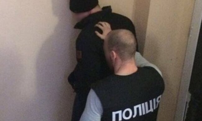 Кіберполіцейські попались на хабарі