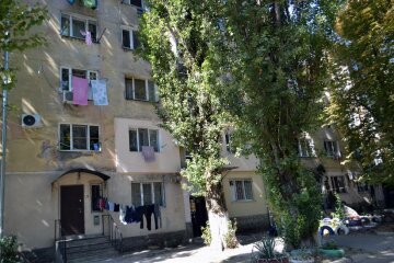 П'ятеро дітей живуть на вулиці: моторошна пожежа в Одесі залишила сім'ю без даху над головою