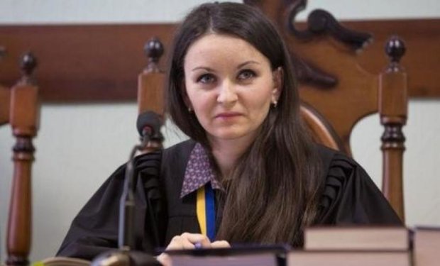 Бывшая судья Царевич будет добиваться отмены решения Порошенко