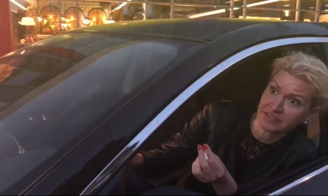 Подружка Порошенко показала украинцам, кто тут бешеный: "Ты бл*дь, уродка"