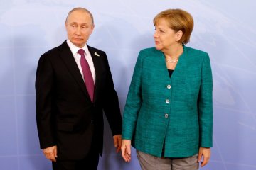 Путін чи Порошенко: Меркель приголомшила світ