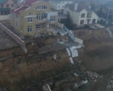 Кличку й не снилося: в Одесі обвалилася ціла вулиця