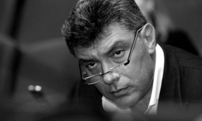 Порошенко вшанував пам'ять Нємцова в день його народження