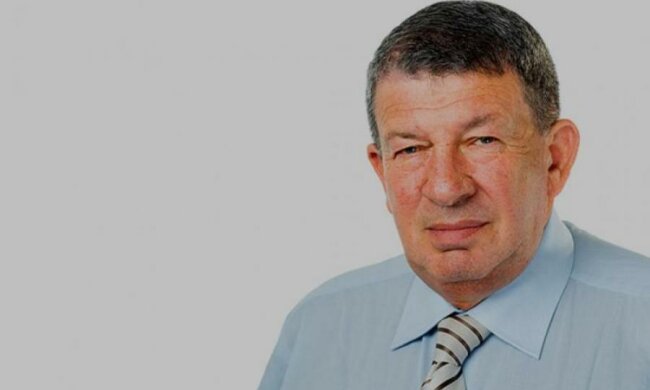 Гуляє та заробляє: батько Гройсмана показав статки