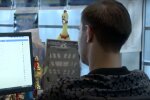 Інтернет-шахраї, скріншот з відео