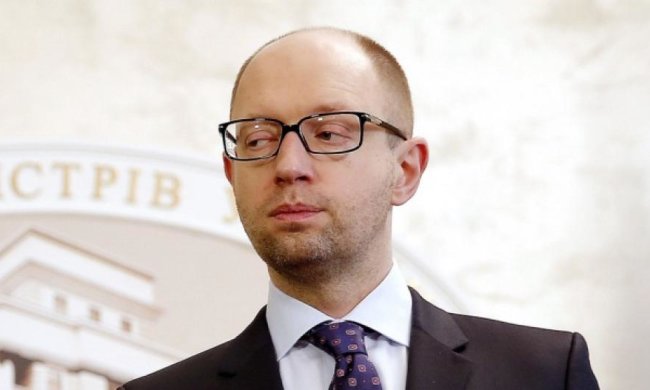 Фото Яценюка з песиком підірвало мережу 