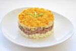 Салат "Мімоза": класичний рецепт на всі випадки життя
