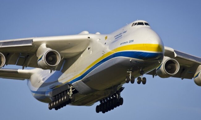 Літак АН-225 "Мрія"