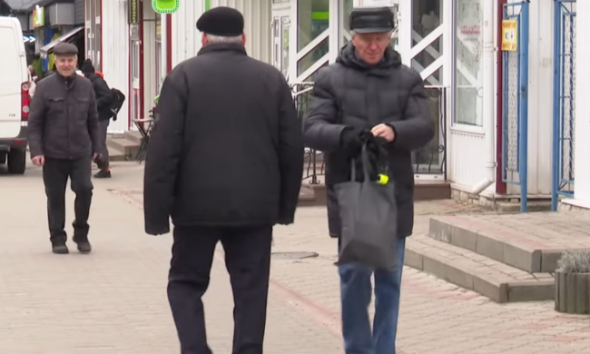 Пенсіонери. Фото: скрін youtube