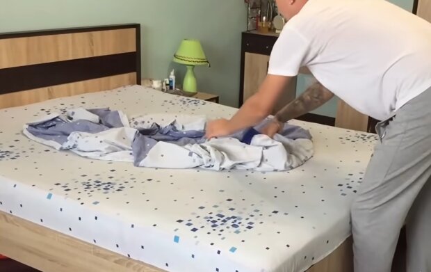 Смена постельного белья, скриншот с видео