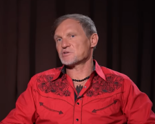 Олег Скрипка, кадр із інтерв'ю