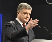 Незаконное обогащение: Порошенко внес законопроект, а МВФ может отменить транш